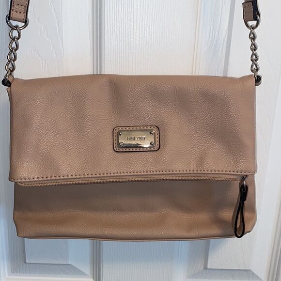 Nine West vegan leather blush pink Crossbody flap over purse - Picture 8 of 8